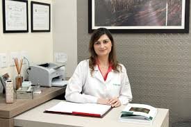 Juliana Brunelle Secchin Algemiro